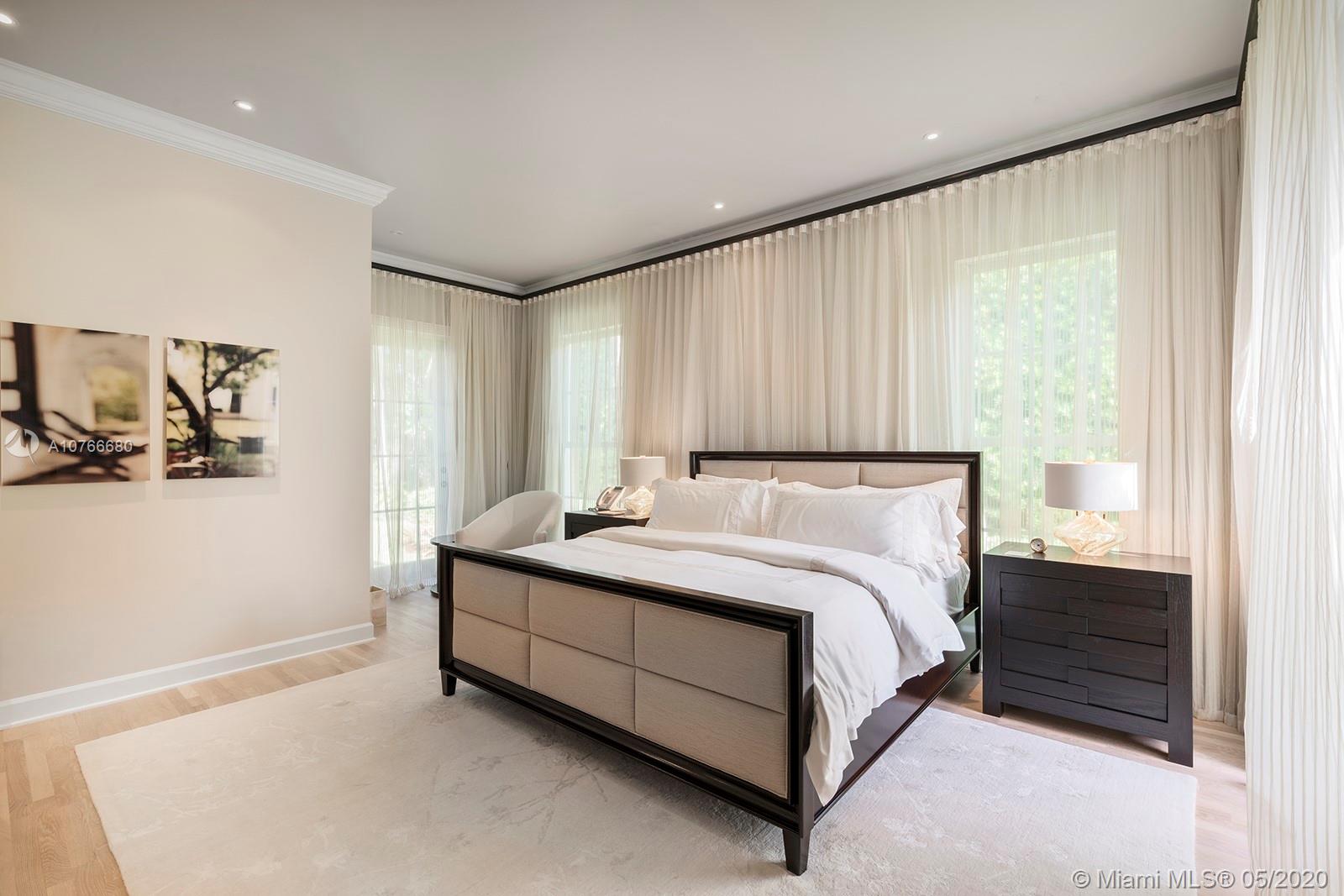 SUNSET ISLANDS-ISLAND NO - Residential