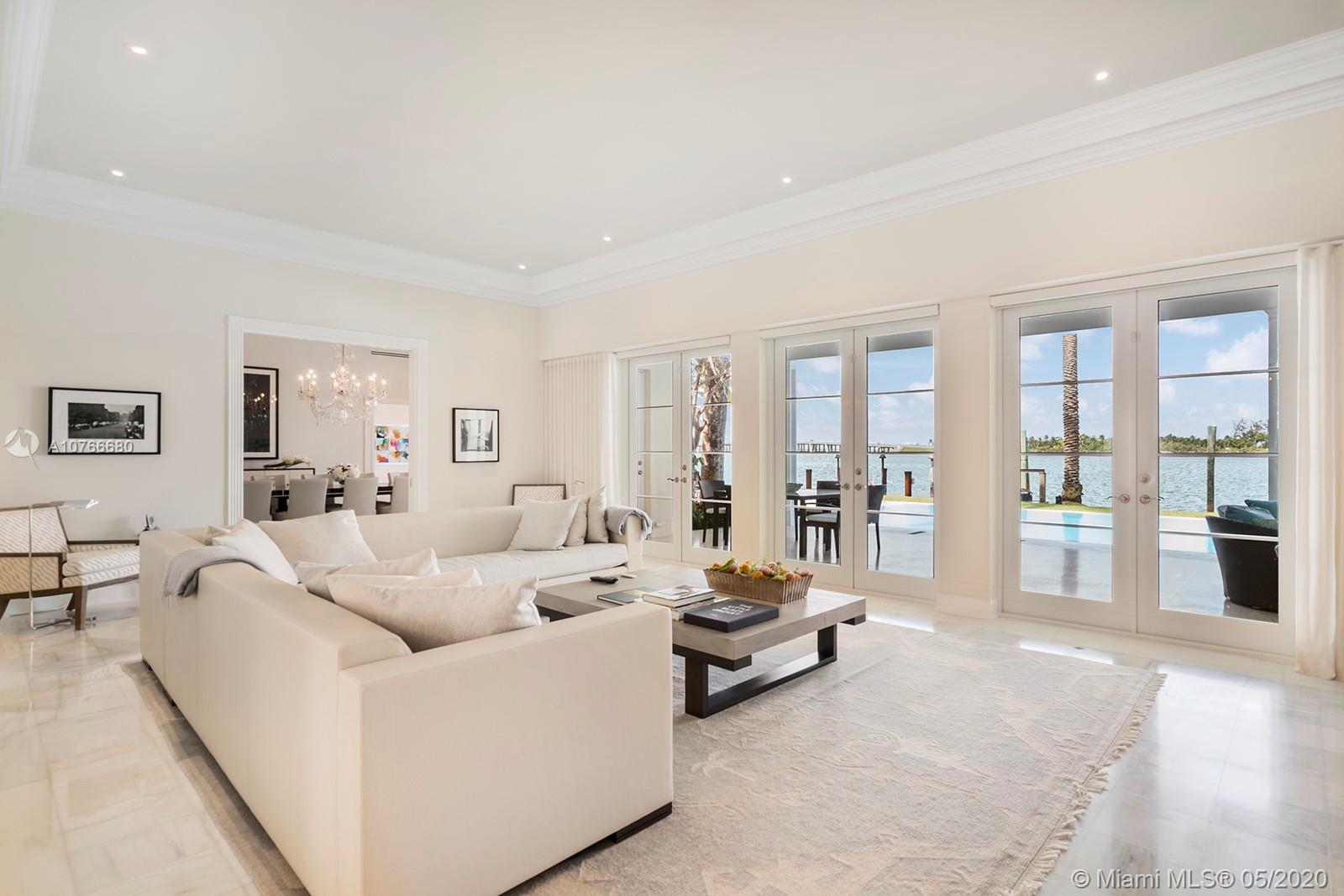 SUNSET ISLANDS-ISLAND NO - Residential