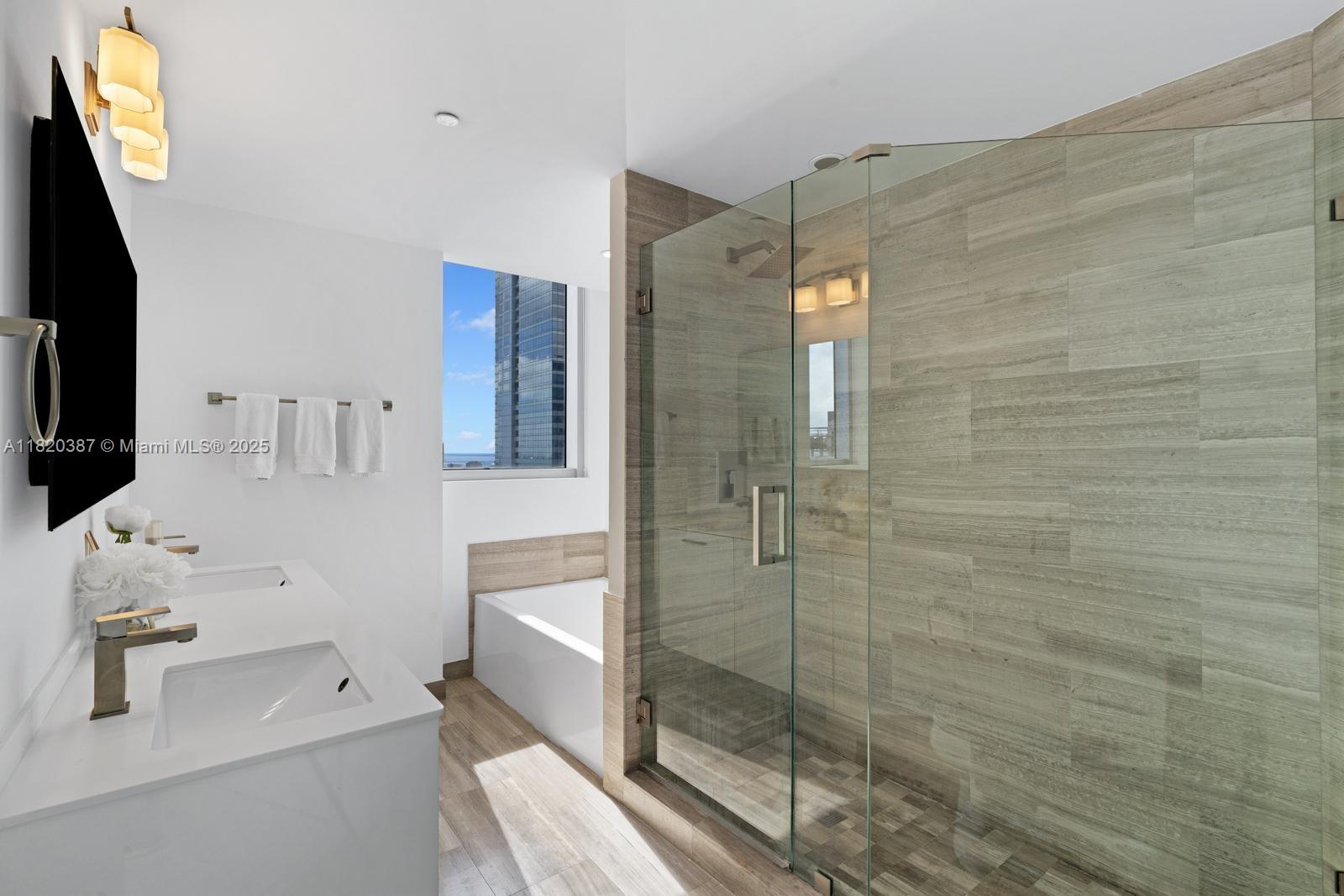 BRICKELLHOUSE CONDO - Residential Lease