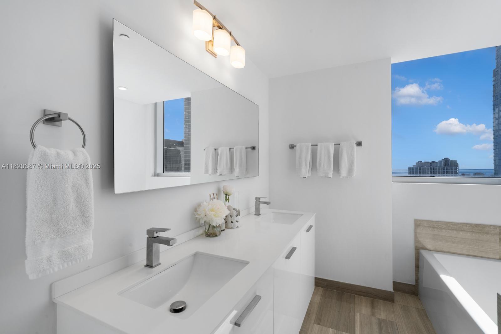BRICKELLHOUSE CONDO - Residential Lease