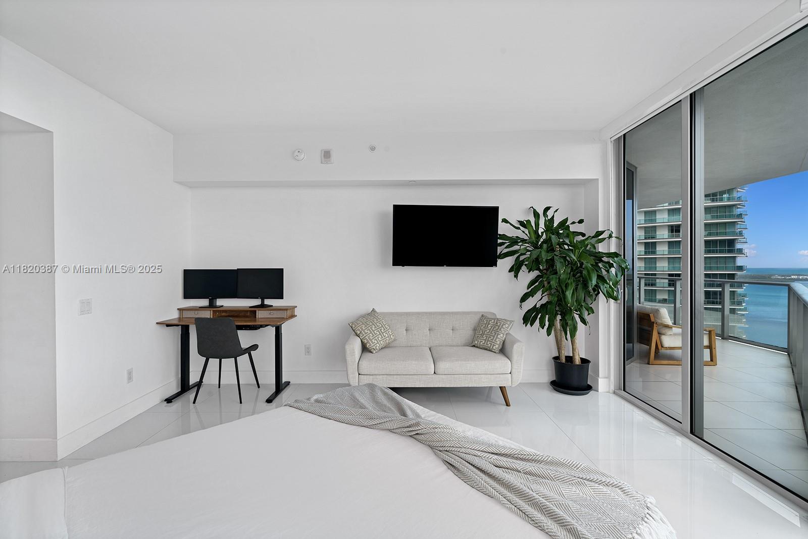 BRICKELLHOUSE CONDO - Residential Lease