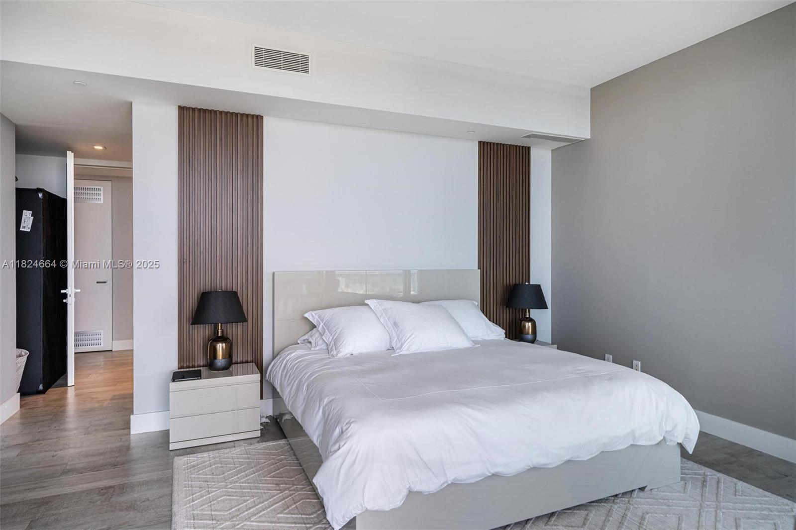 18975 COLLINS CONDO - Residential Lease