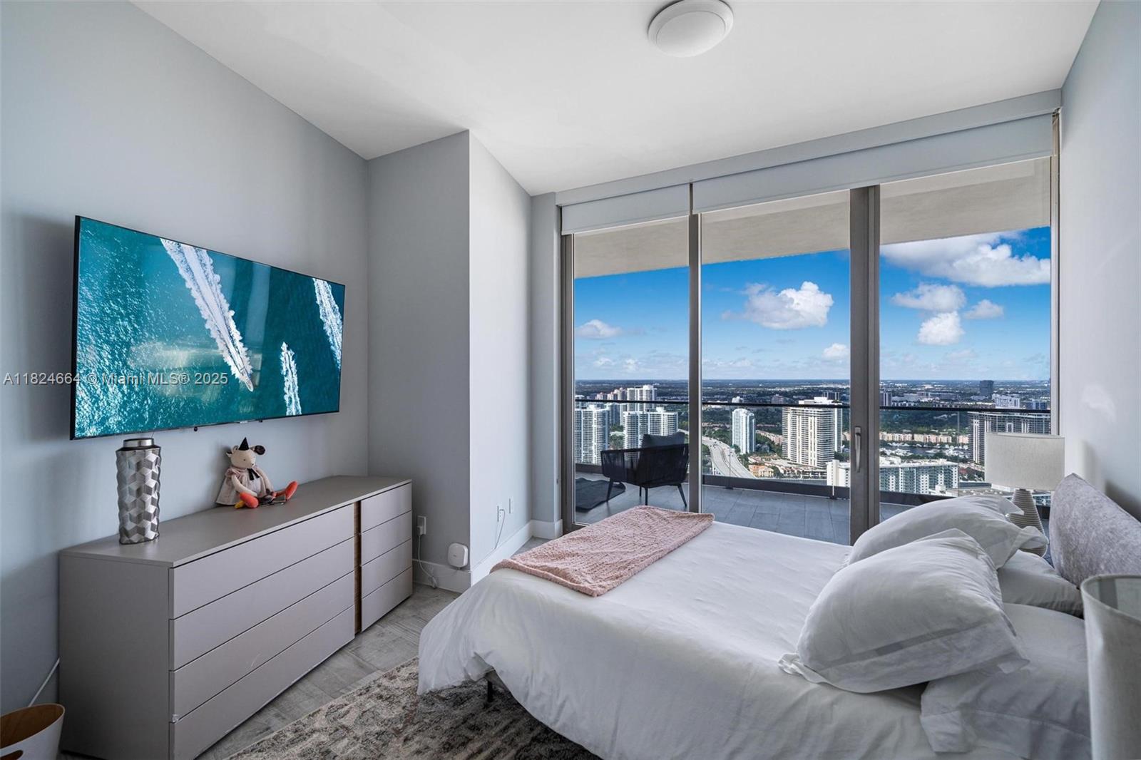 18975 COLLINS CONDO - Residential Lease