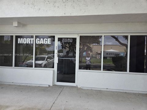 5369 N Nob Hill Rd 5369 Sunrise FL 33351