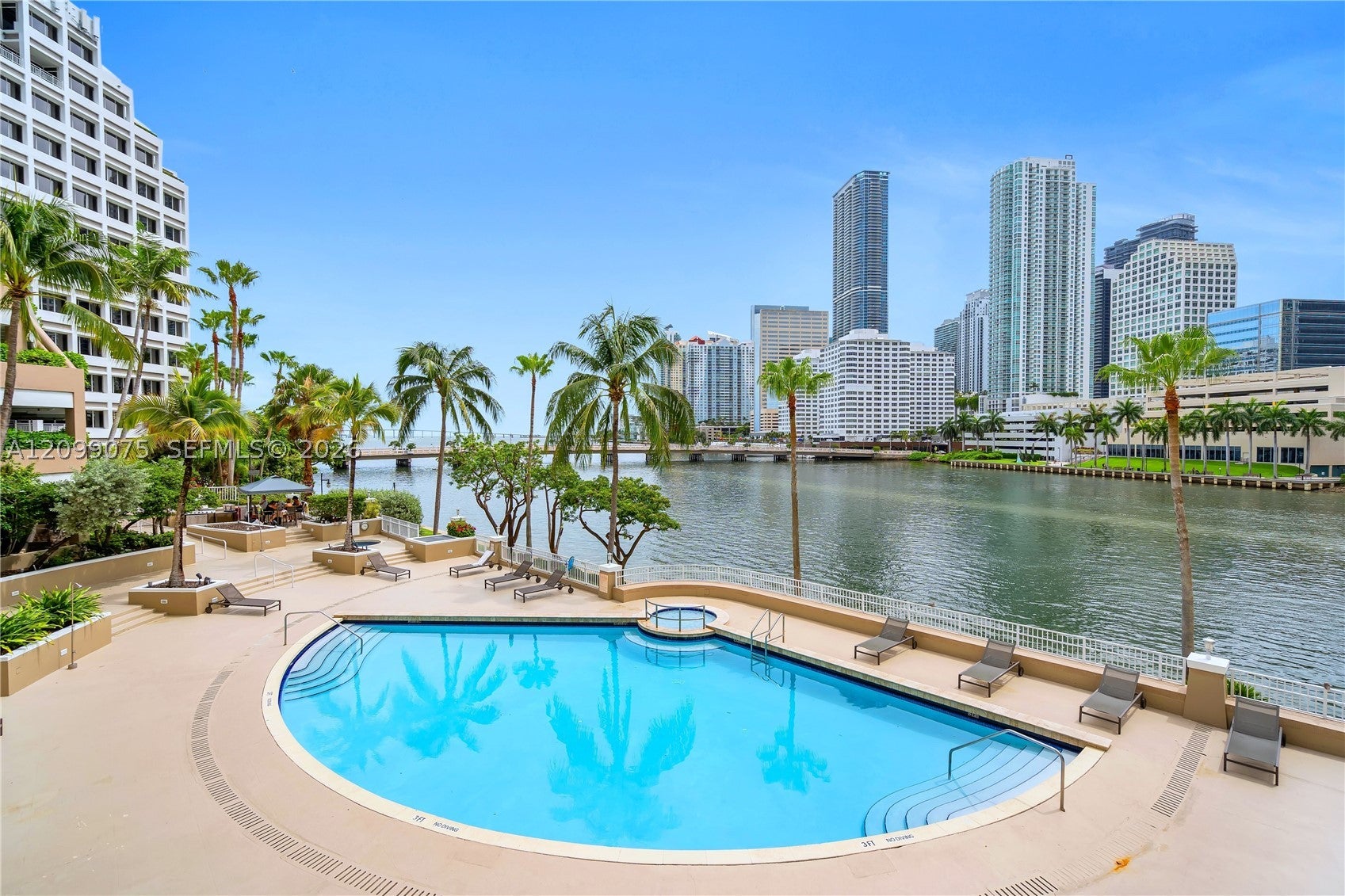 701 Brickell Key Blvd 1004