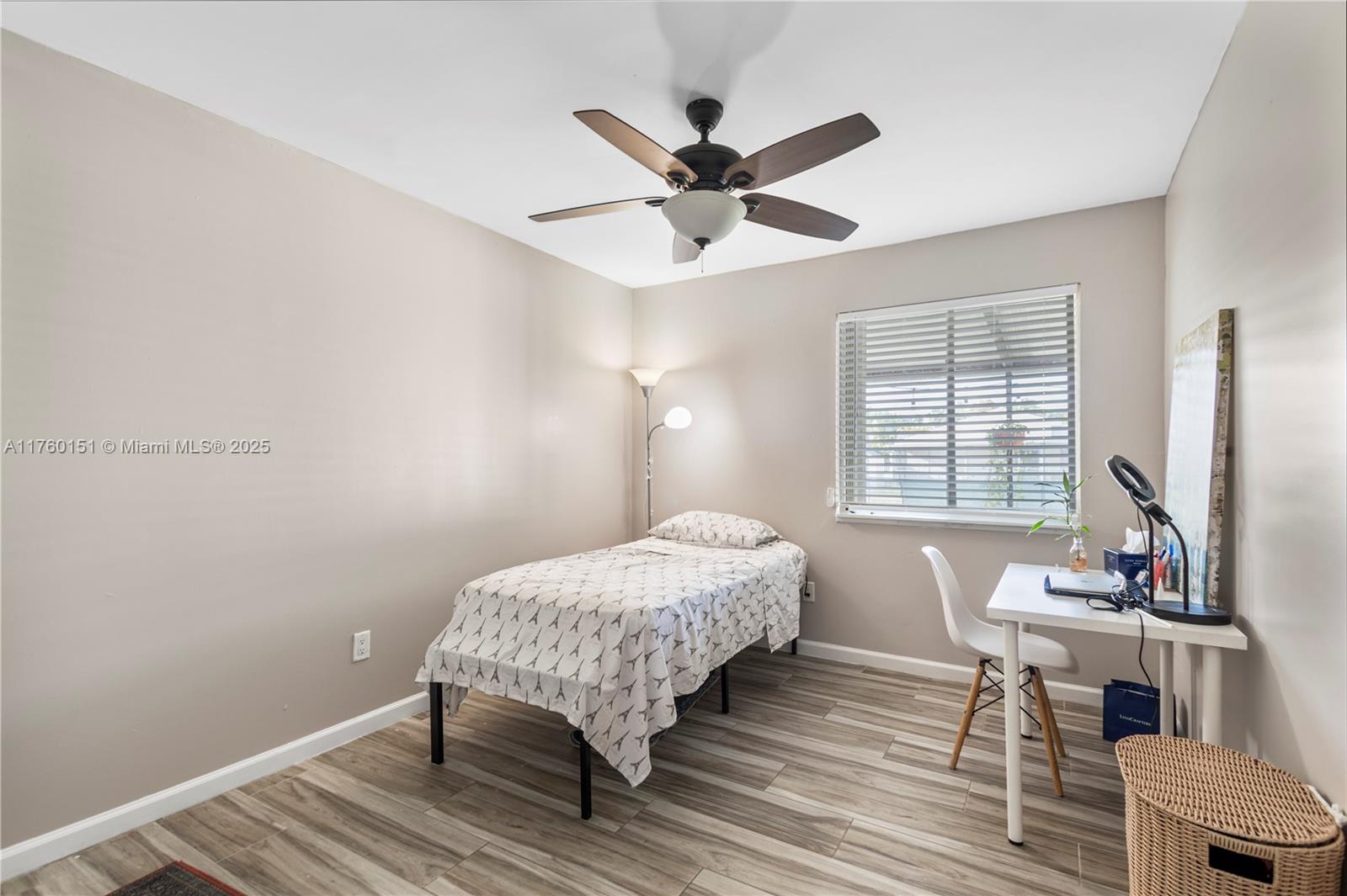 COUNTRY PARK AT BOCA RATO - Residential