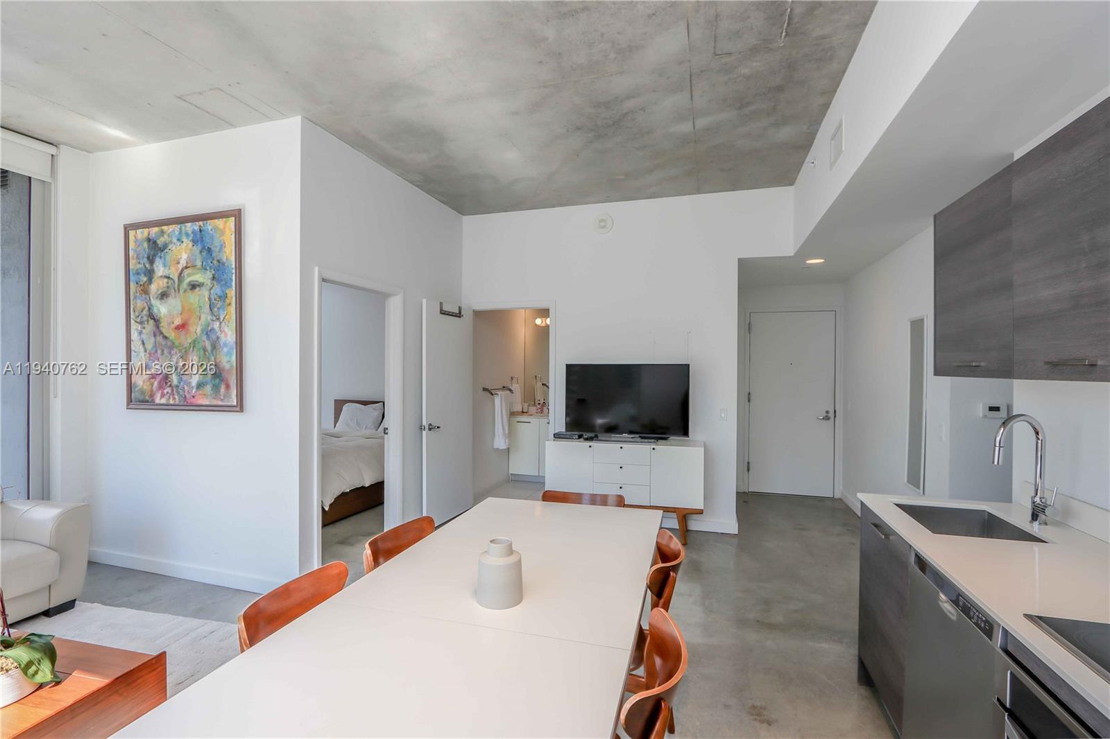 CENTRO CONDO - Residential Lease