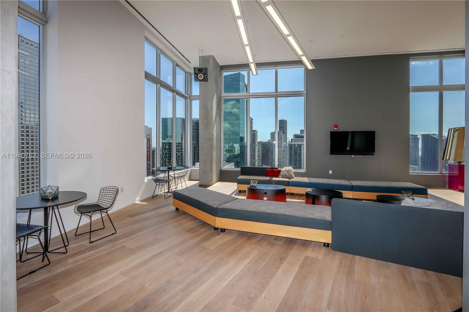 CENTRO CONDO - Residential Lease