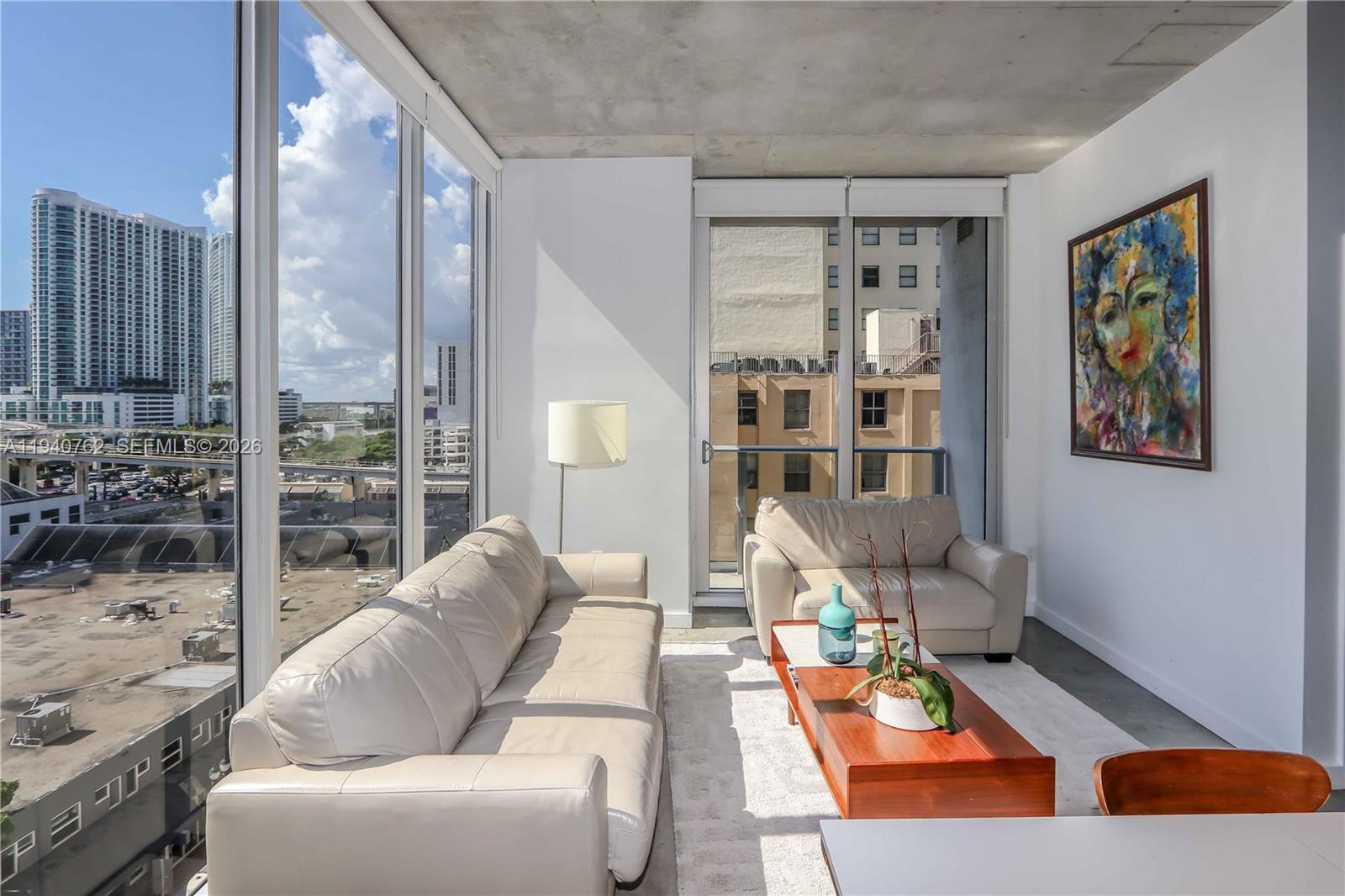 CENTRO CONDO - Residential Lease