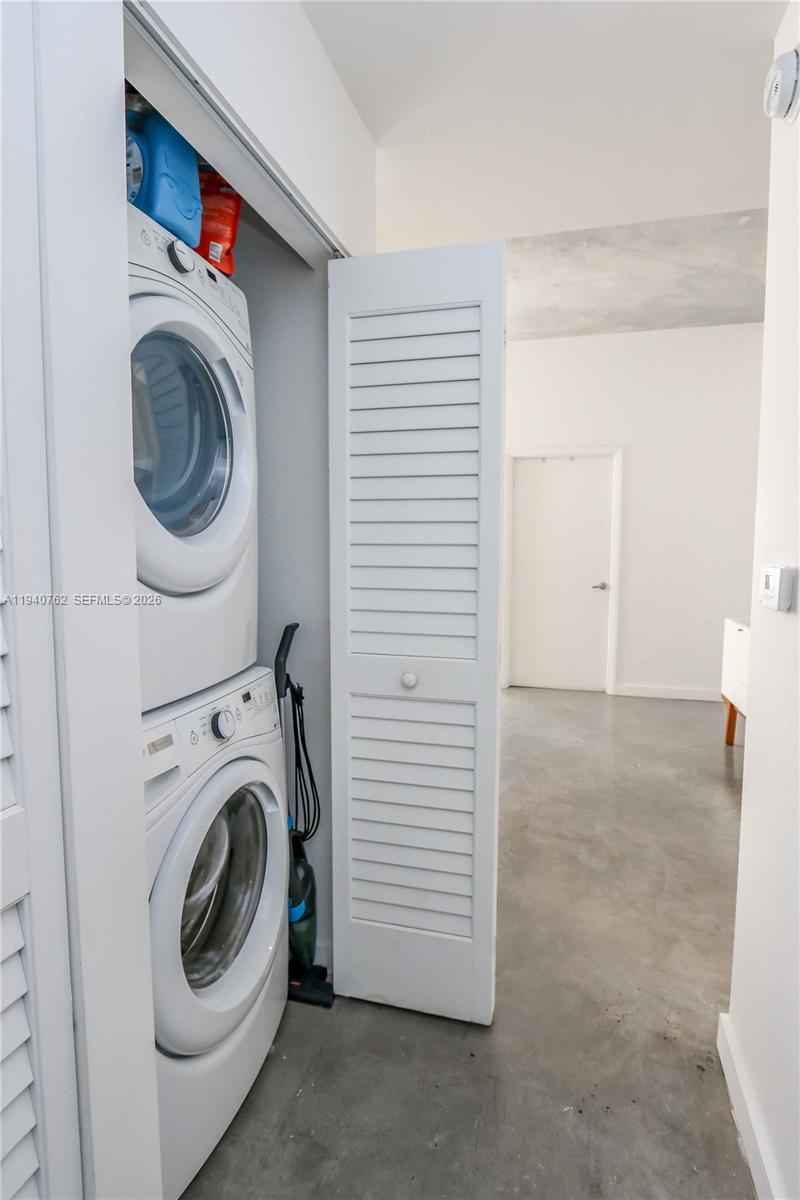 CENTRO CONDO - Residential Lease