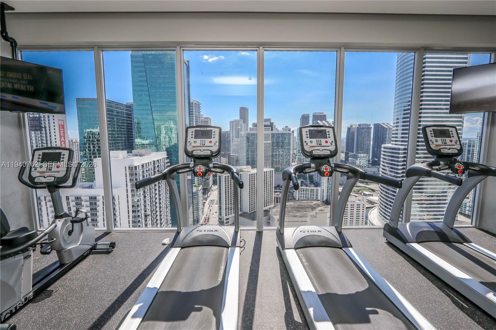 CENTRO CONDO - Residential Lease