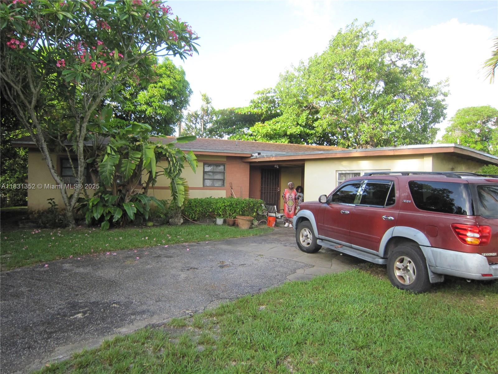 Miami Shores-Biscayne Park Area. Large 4 Bedroom 3 Bath. In-law Quarters w/ Separate Entrance. Oversize Primary Bedroom. Stunning Fenced Backyard w/ Patio & Fruit Trees. Upgraded Plumbing 2024. New Drainfield 2024. Circular Driveway. Pretty Street. Fantastic Opportunity