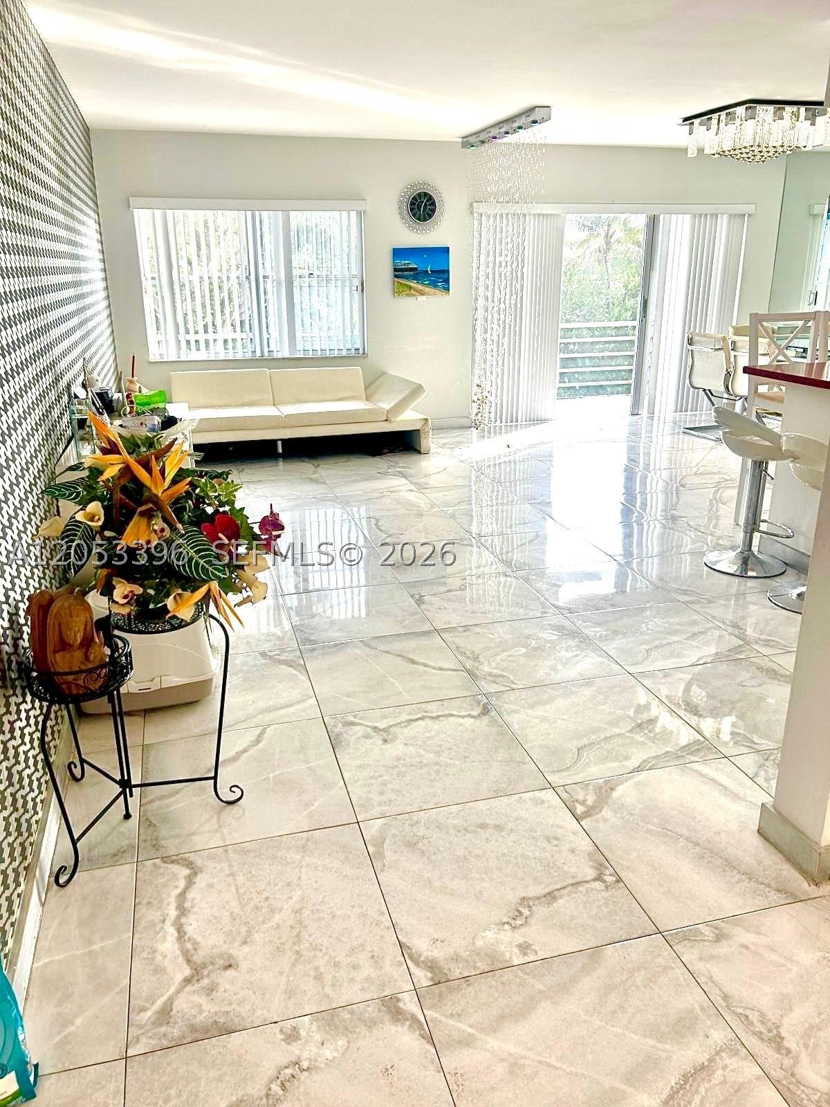 300 Diplomat Pkwy 301