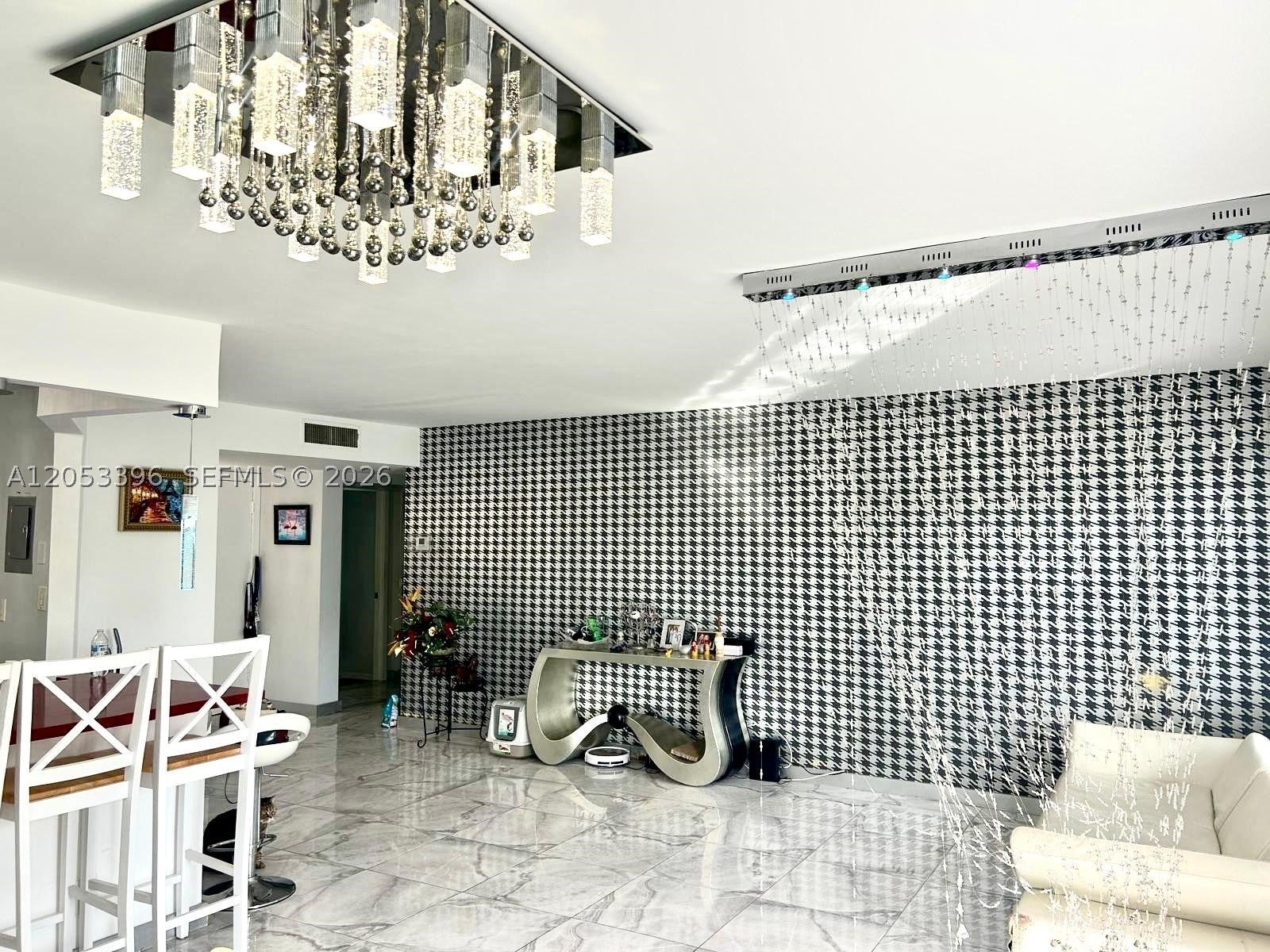 300 Diplomat Pkwy 301