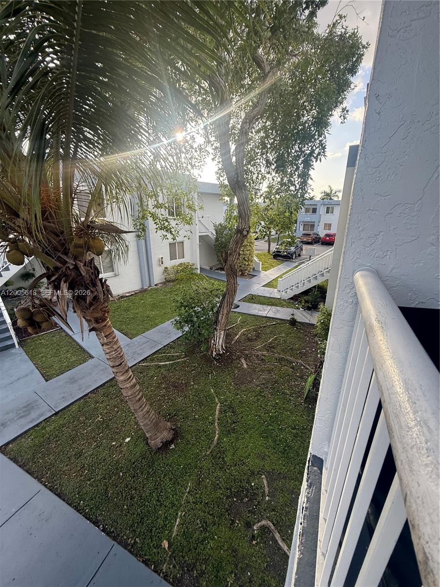 LAKE FOREST PARK CONDO IV - Residential