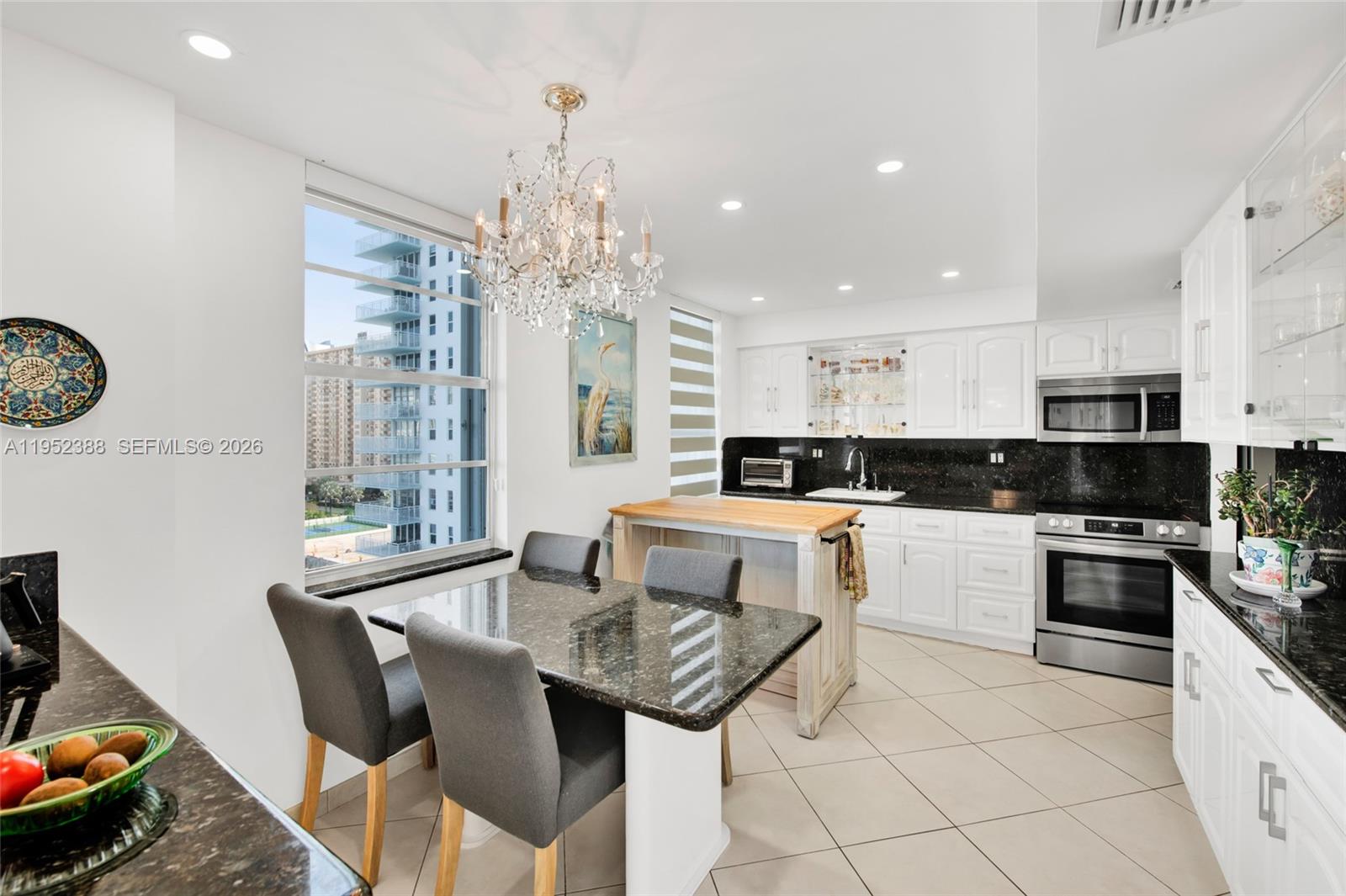 WINSTON TOWERS 500 CONDO - Residential