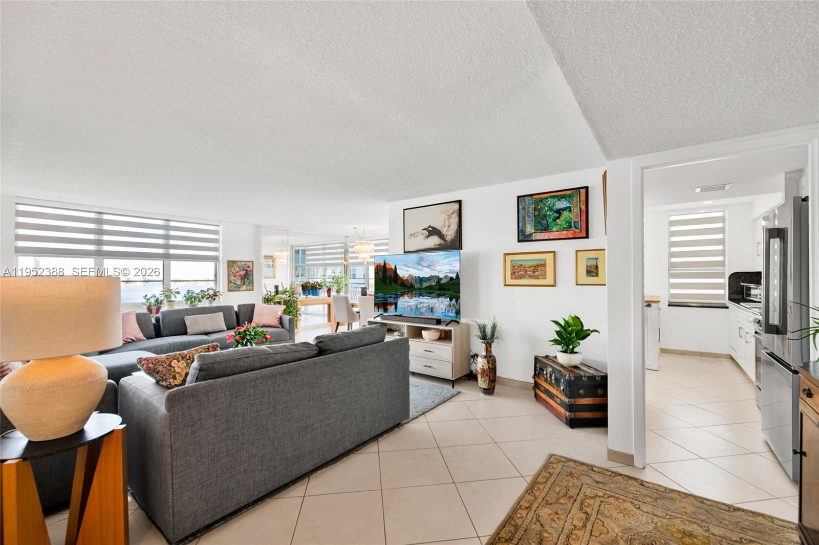 WINSTON TOWERS 500 CONDO - Residential