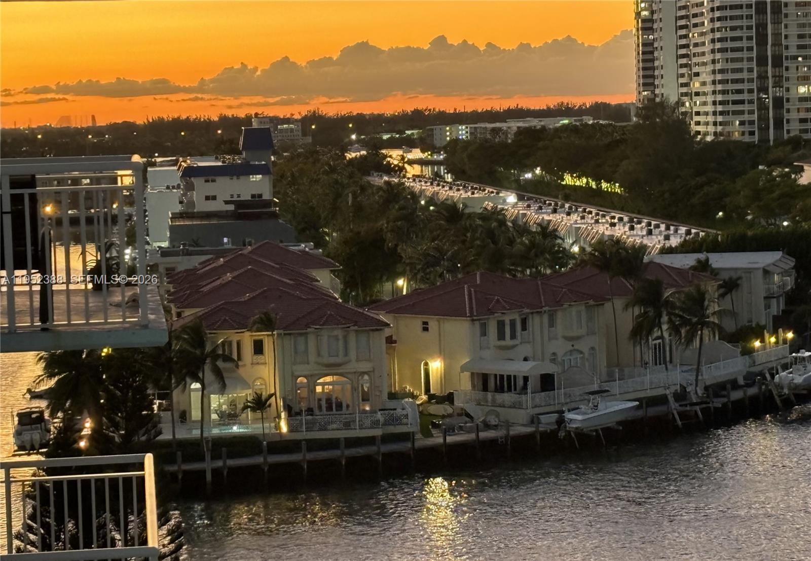 WINSTON TOWERS 500 CONDO - Residential