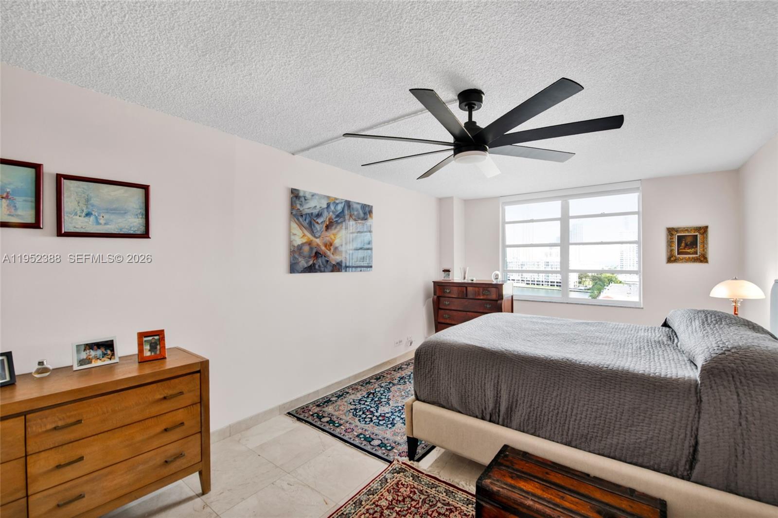 WINSTON TOWERS 500 CONDO - Residential