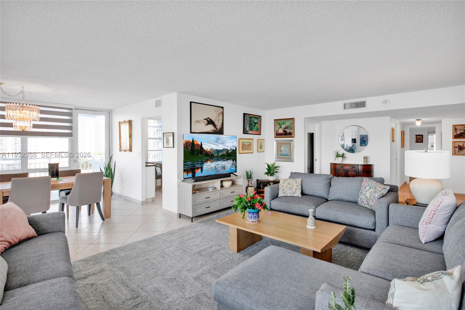 WINSTON TOWERS 500 CONDO - Residential