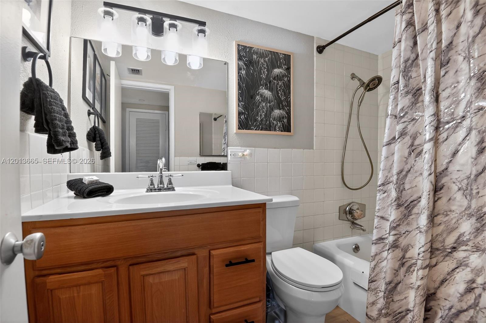 Sandpiper Towers Condo - Residential