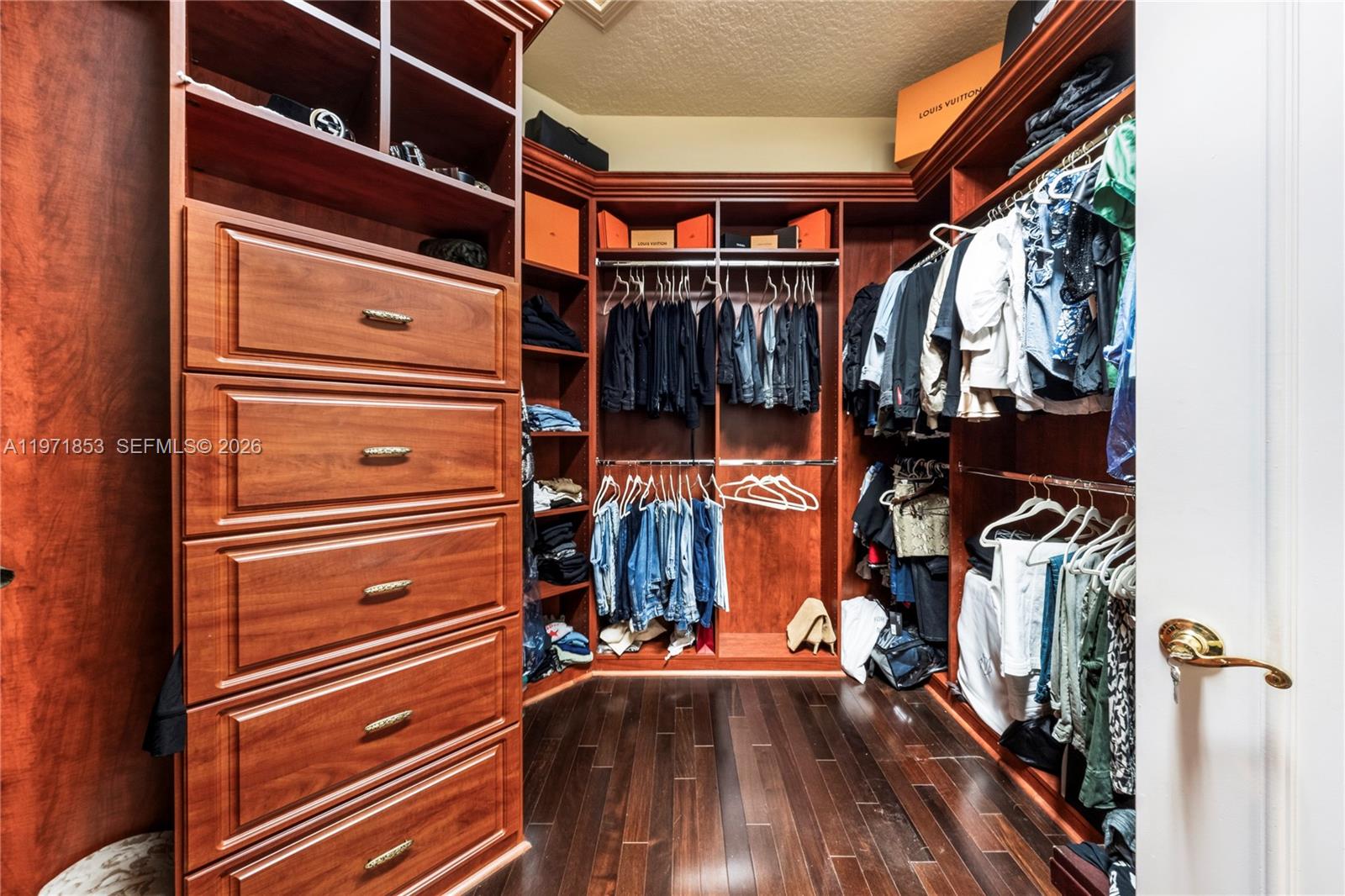 WINDMILL RANCH ESTATES - Residential