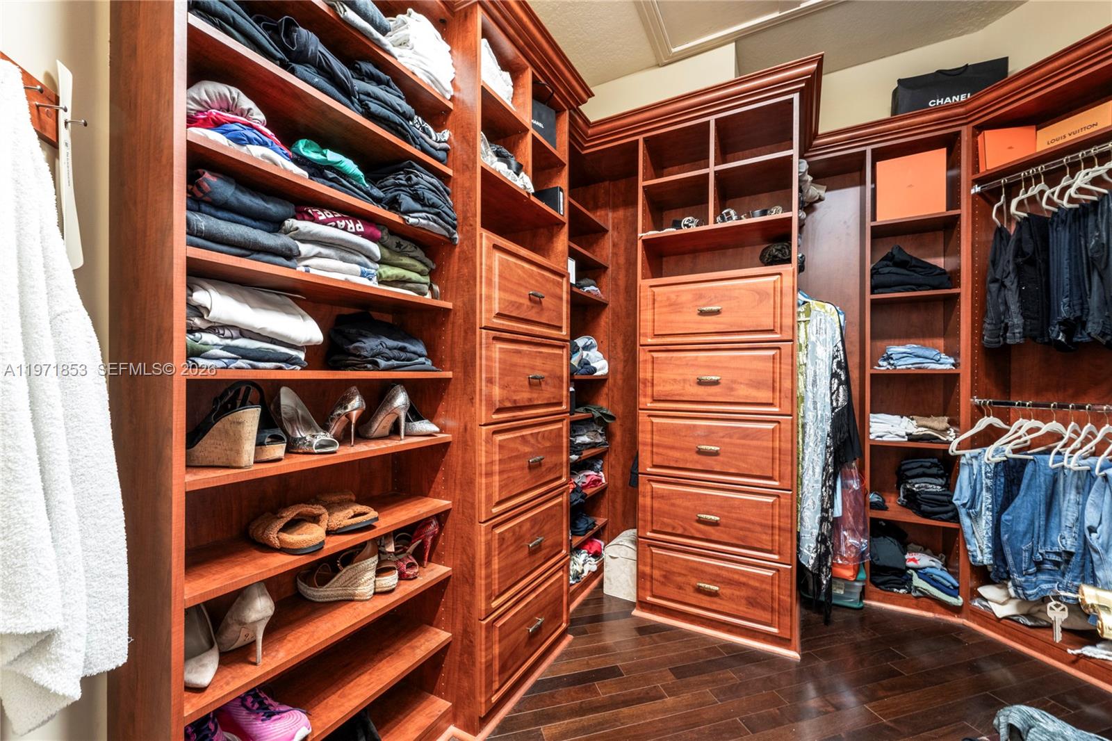 WINDMILL RANCH ESTATES - Residential