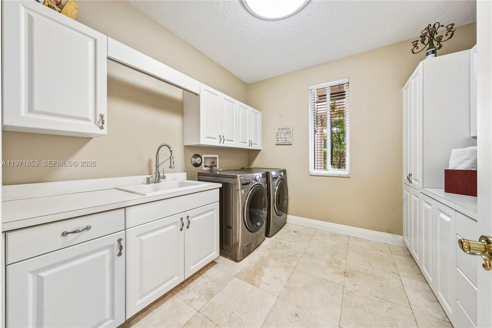 WINDMILL RANCH ESTATES - Residential