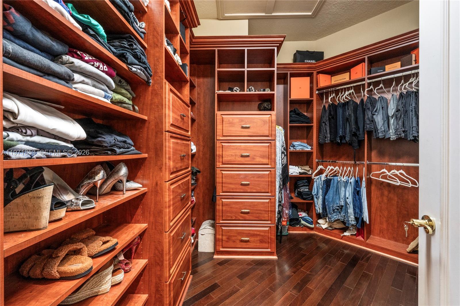 WINDMILL RANCH ESTATES - Residential