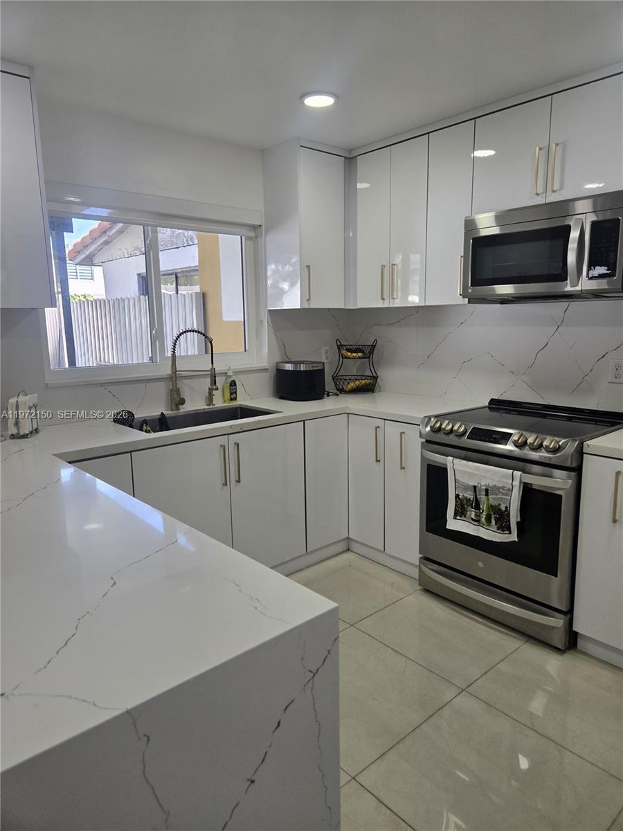 MANGO HILL REPLAT - Residential