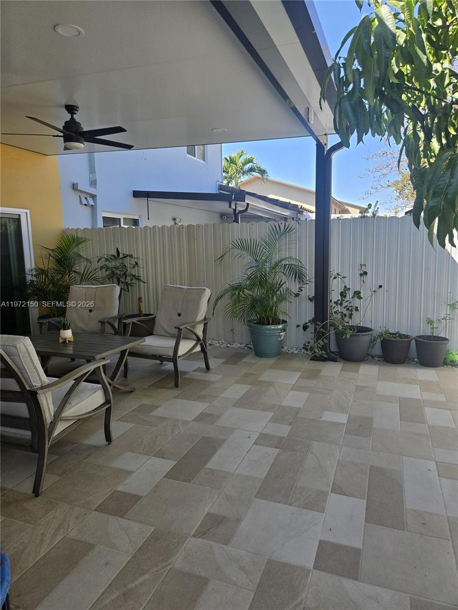 MANGO HILL REPLAT - Residential