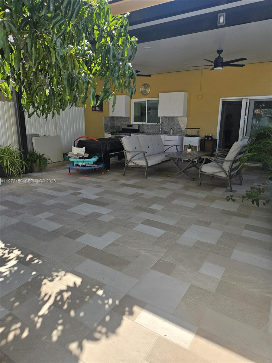 MANGO HILL REPLAT - Residential