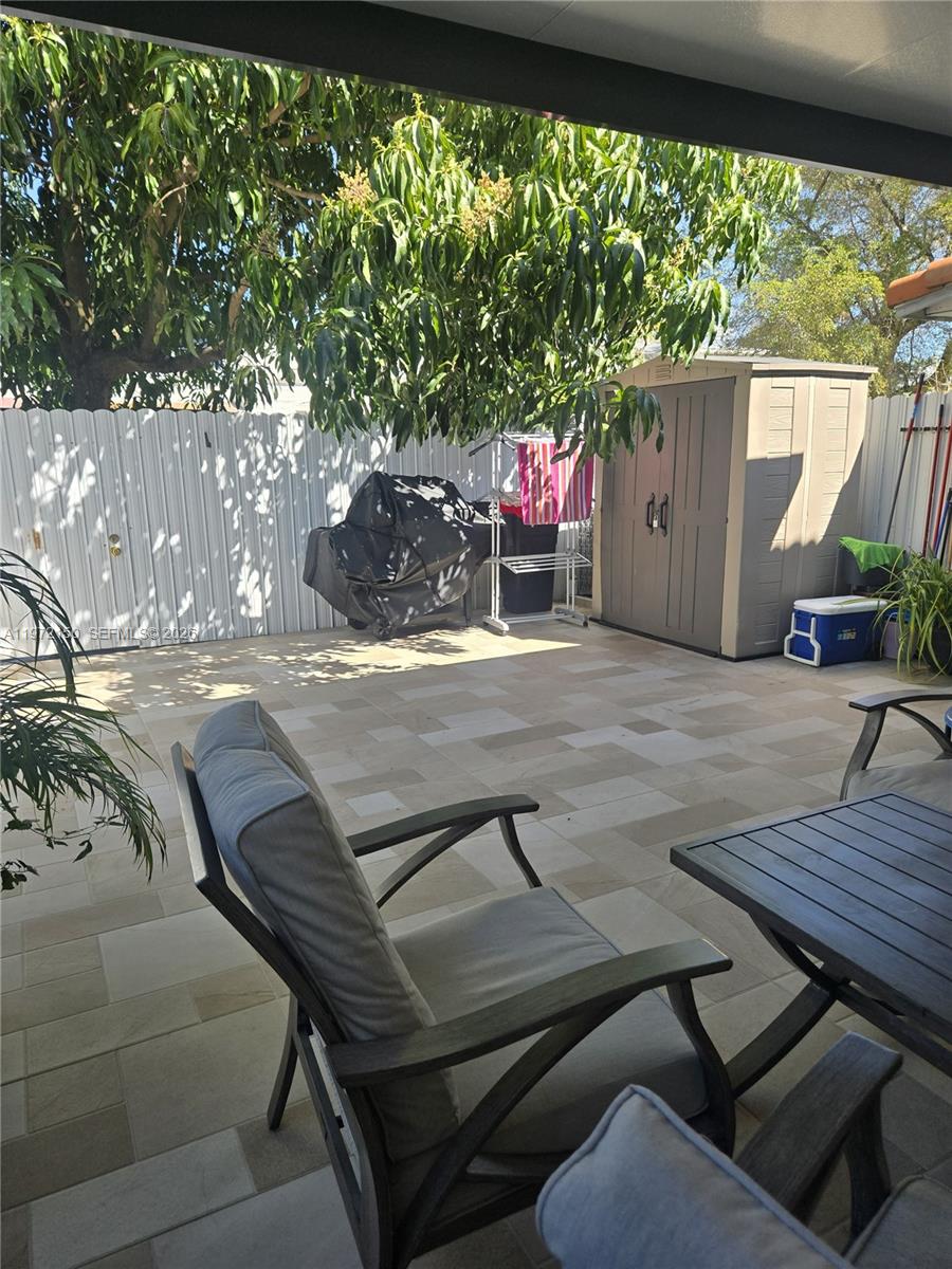 MANGO HILL REPLAT - Residential