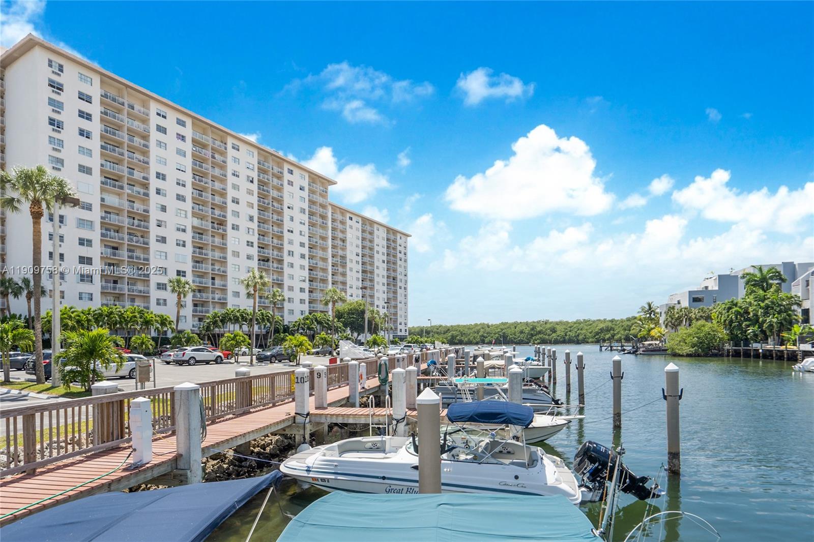 COASTAL TOWERS CONDO - Residential Lease
