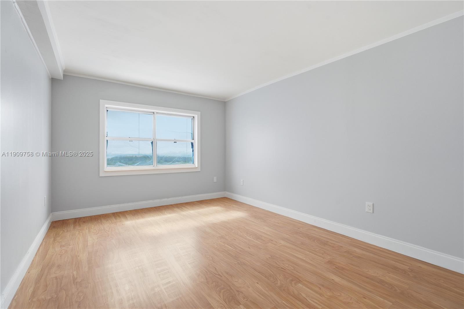 COASTAL TOWERS CONDO - Residential Lease