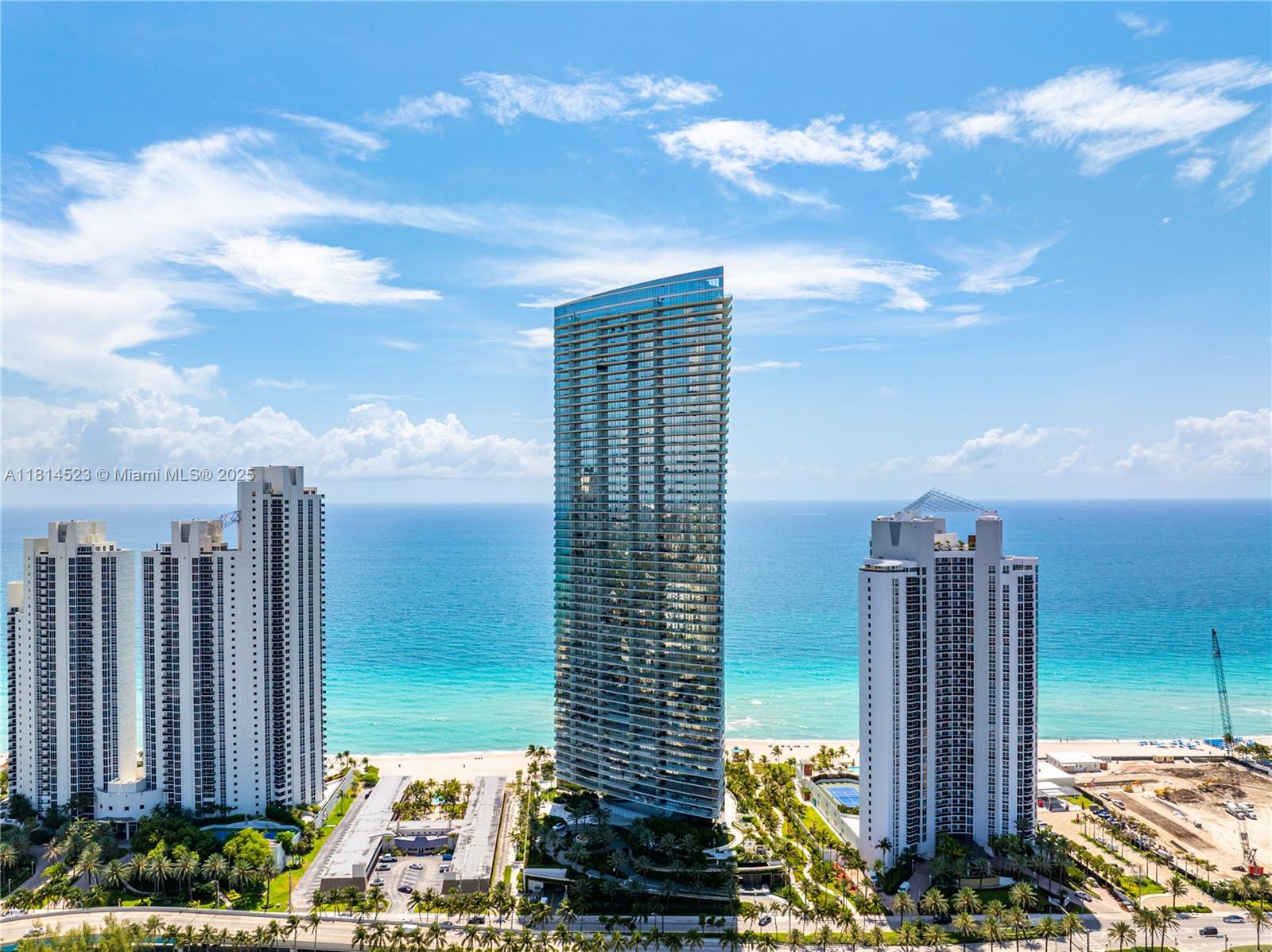 18975 Collins Ave 1203