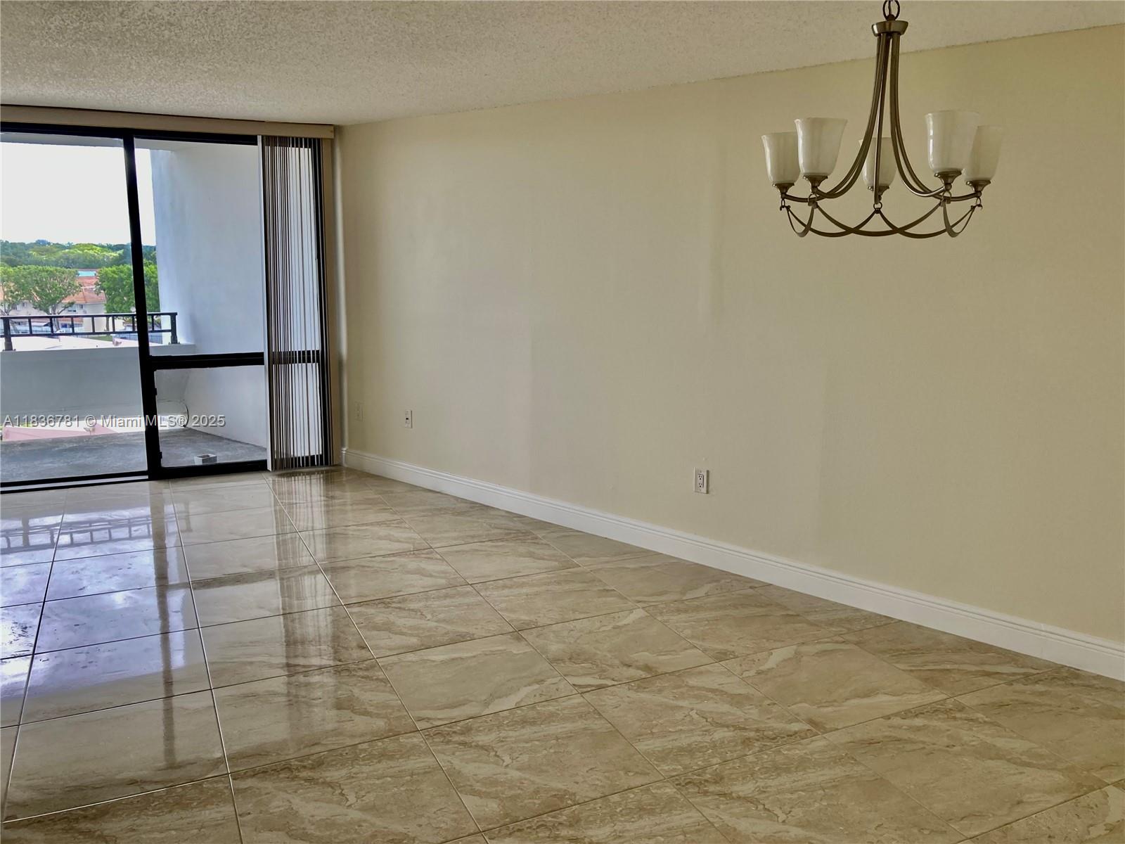 13951 Kendale Lakes Cir 604-A
