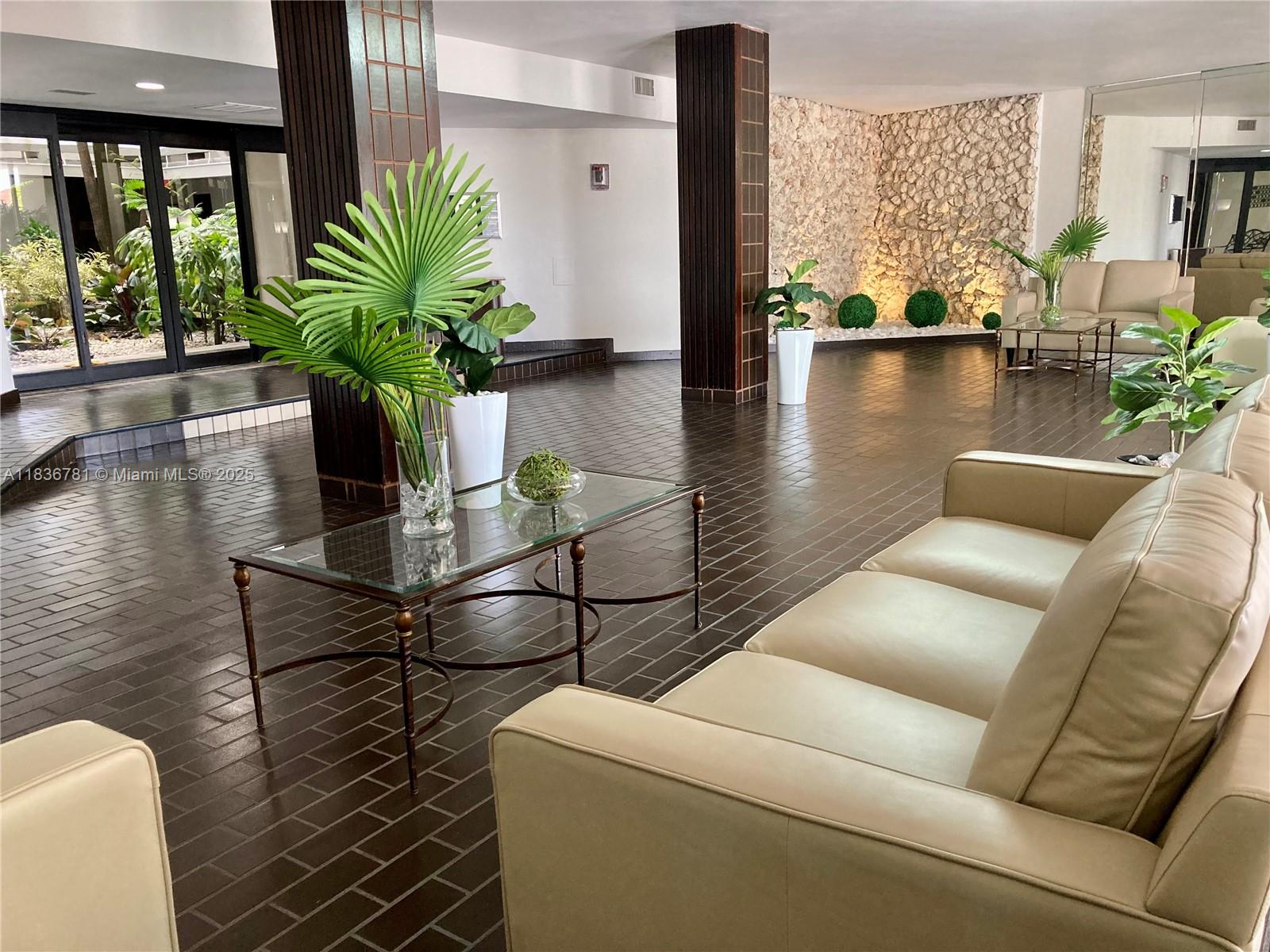 TOWERS OF KENDALE LAKES C - Residential Lease