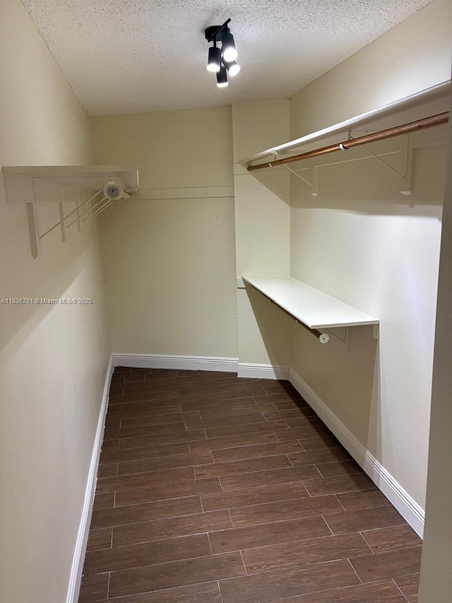 TOWERS OF KENDALE LAKES C - Residential Lease