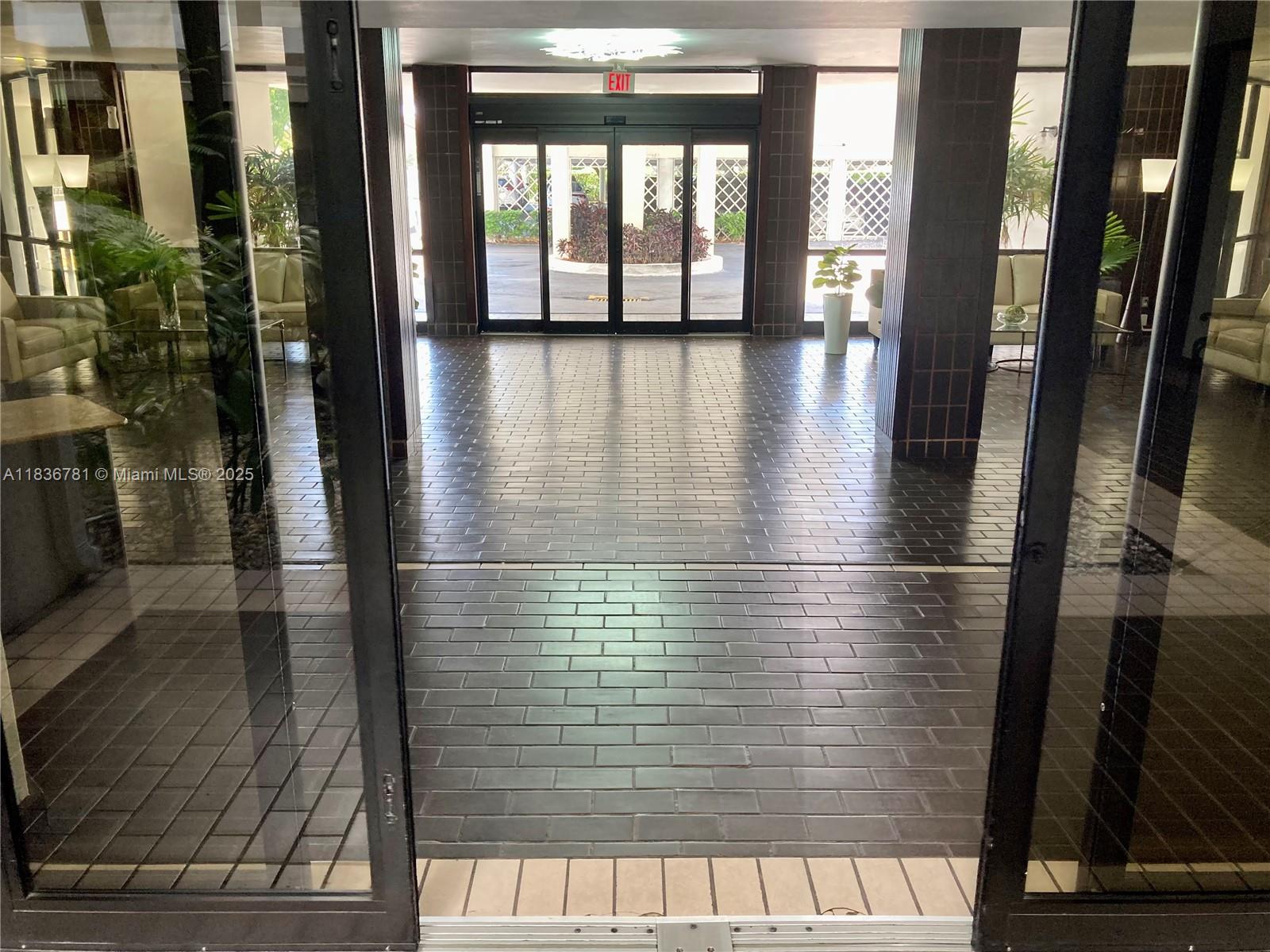 TOWERS OF KENDALE LAKES C - Residential Lease