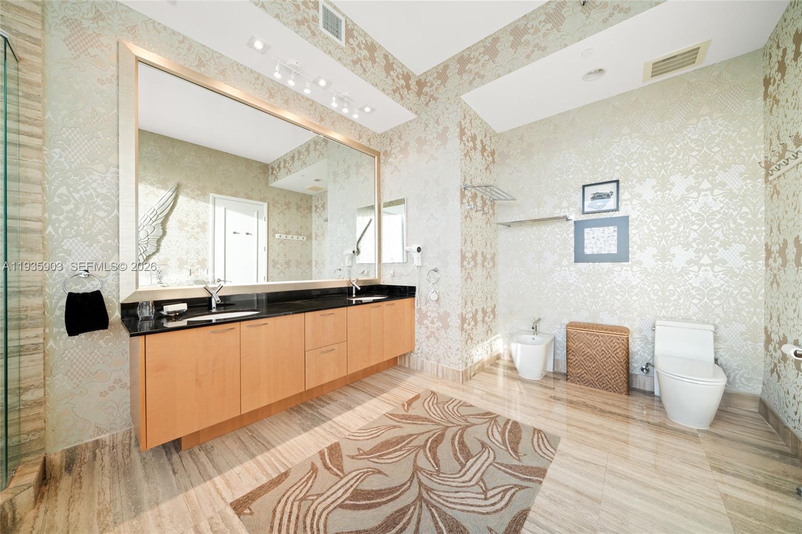 TDR TOWER I CONDO - Residential