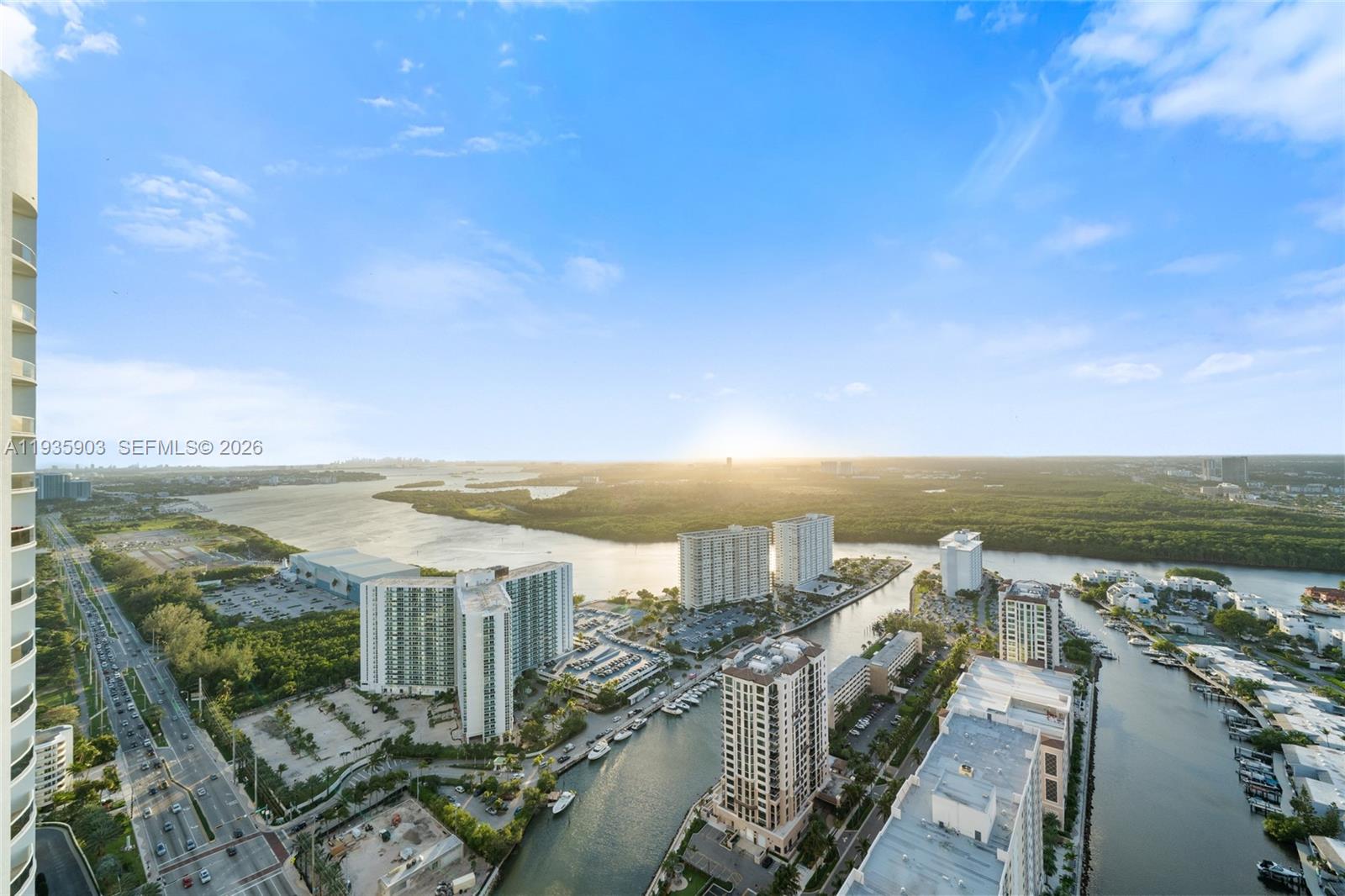 16001 Collins Ave 3906