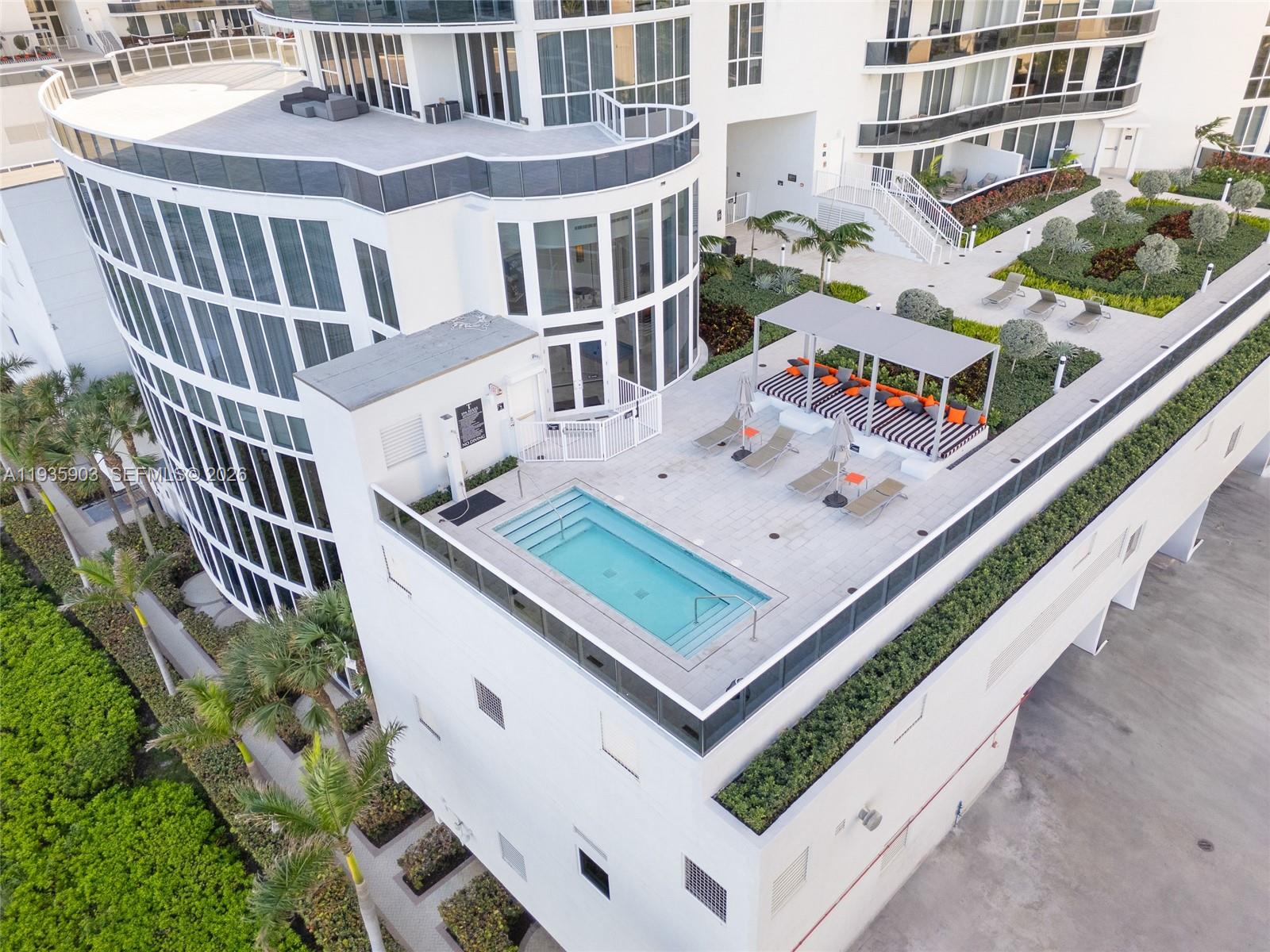 TDR TOWER I CONDO - Residential