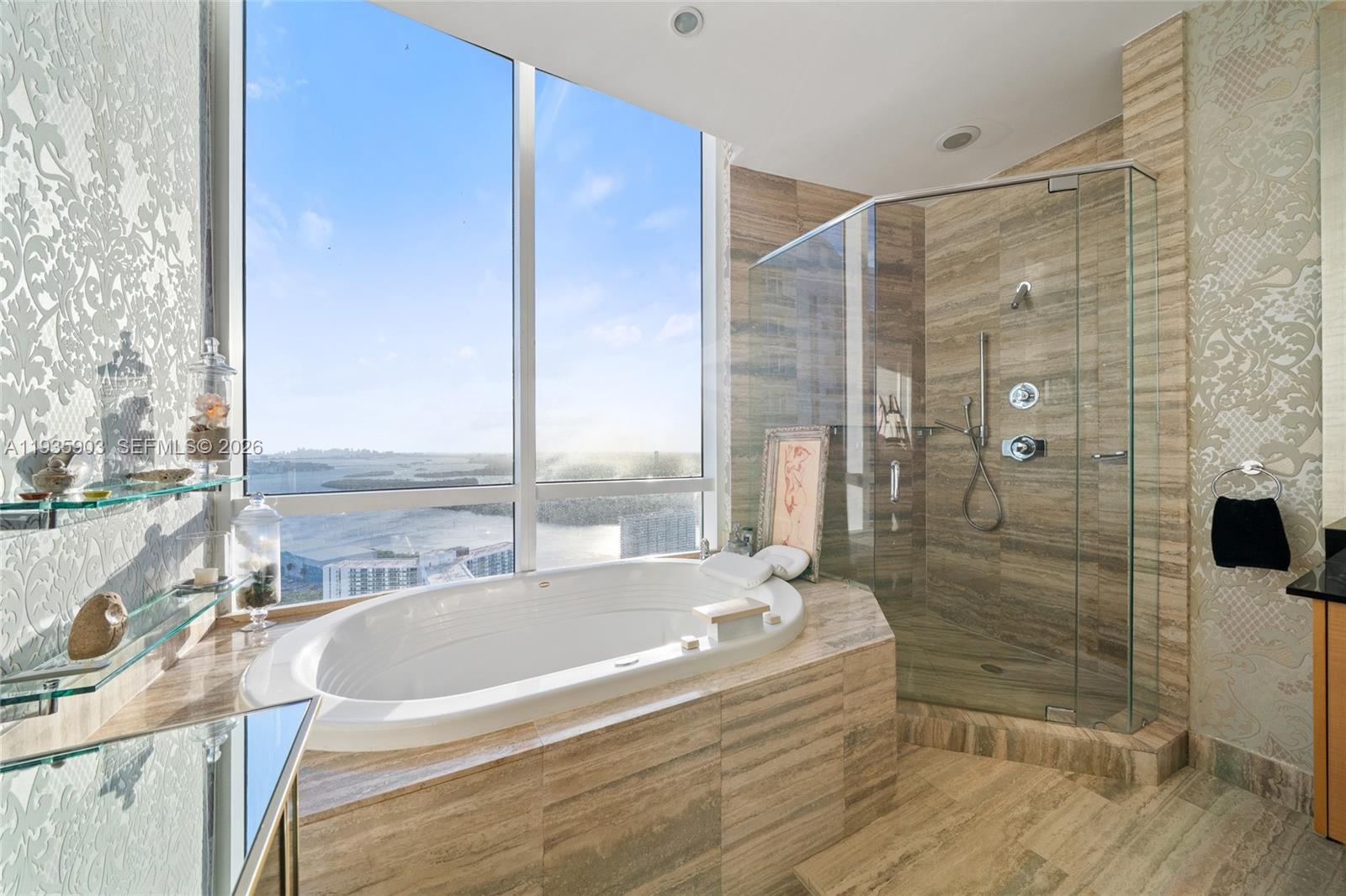 TDR TOWER I CONDO - Residential