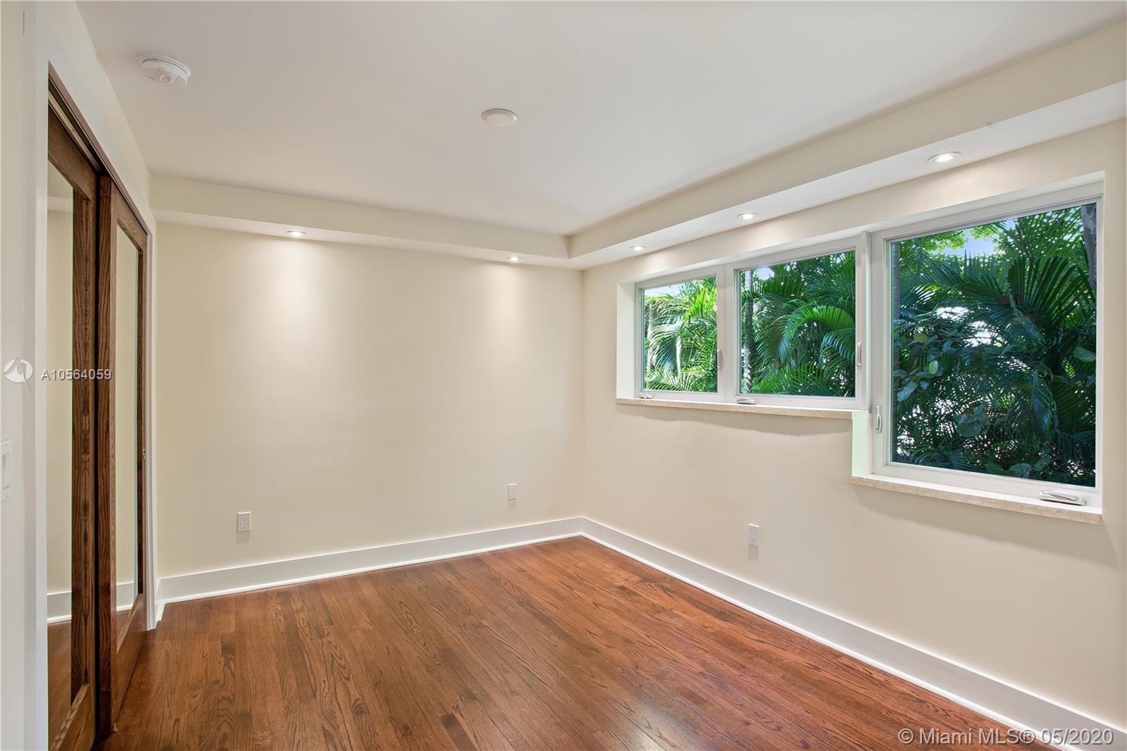 HOLIDAY COLONY - Residential