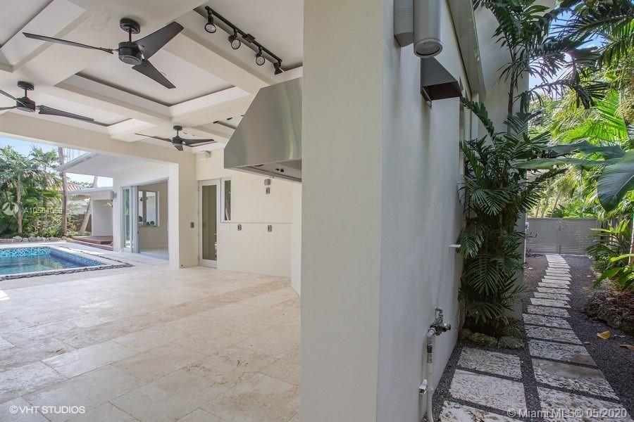 HOLIDAY COLONY - Residential