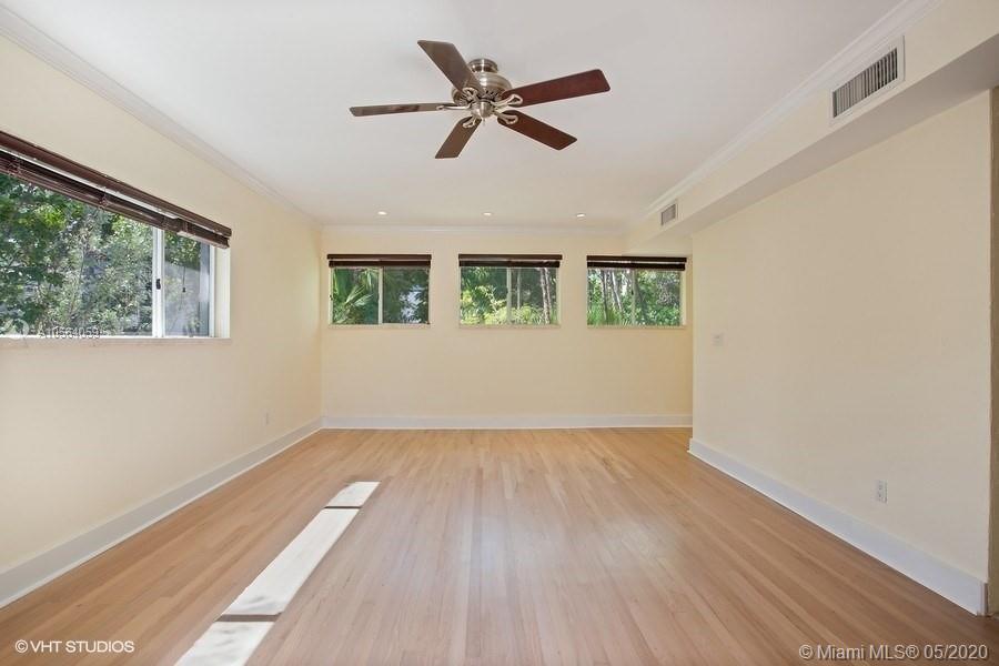 HOLIDAY COLONY - Residential