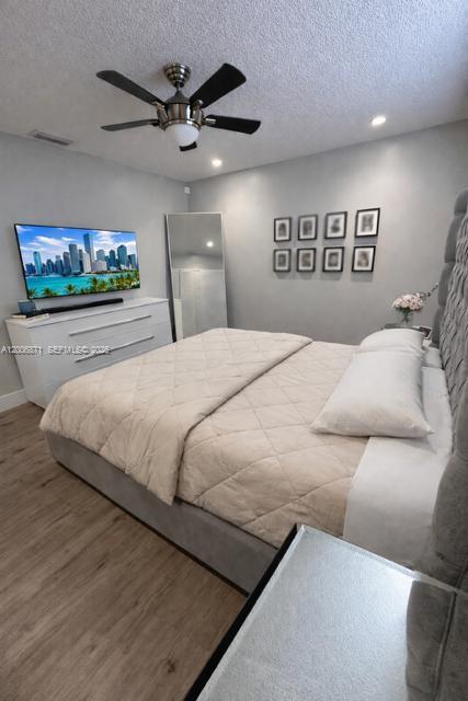 PRINCETONIAN BY THE PARK - Residential