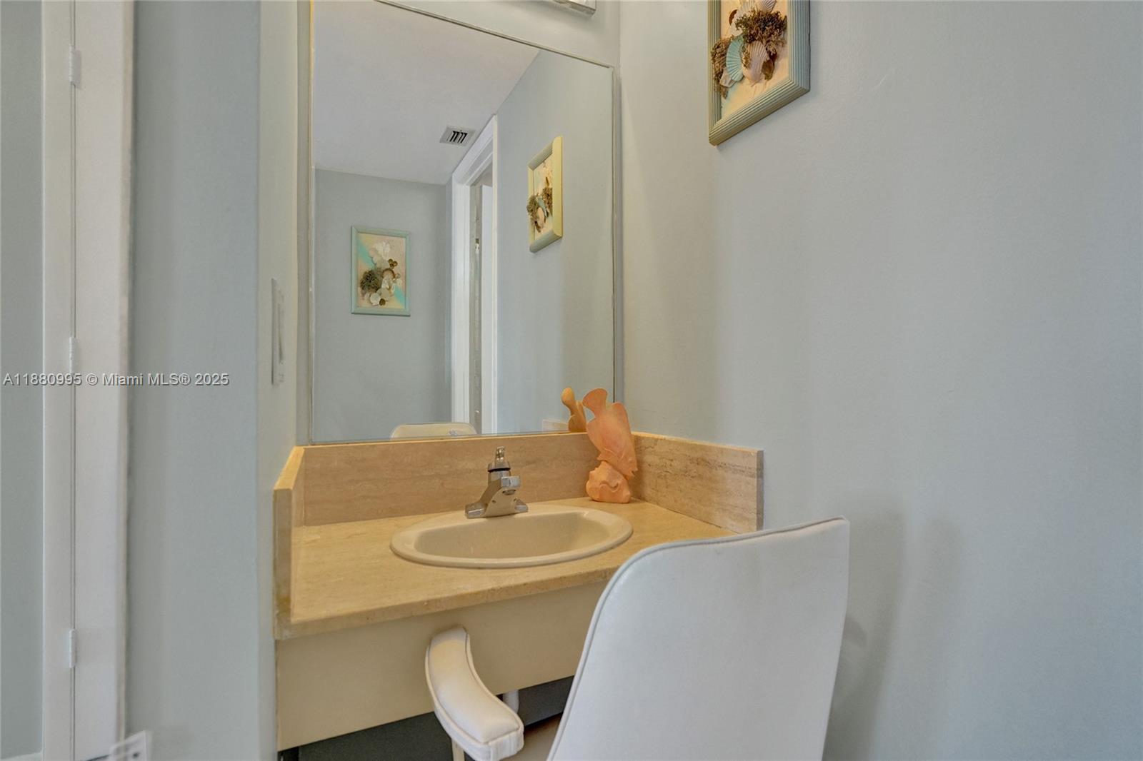 SUMMIT CONDO - Residential Lease