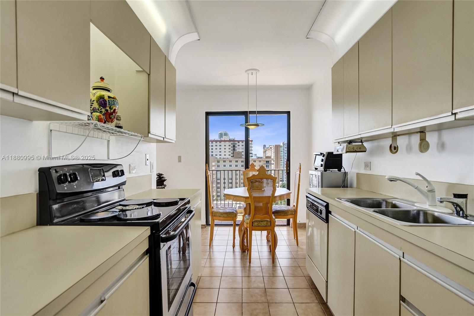 SUMMIT CONDO - Residential Lease